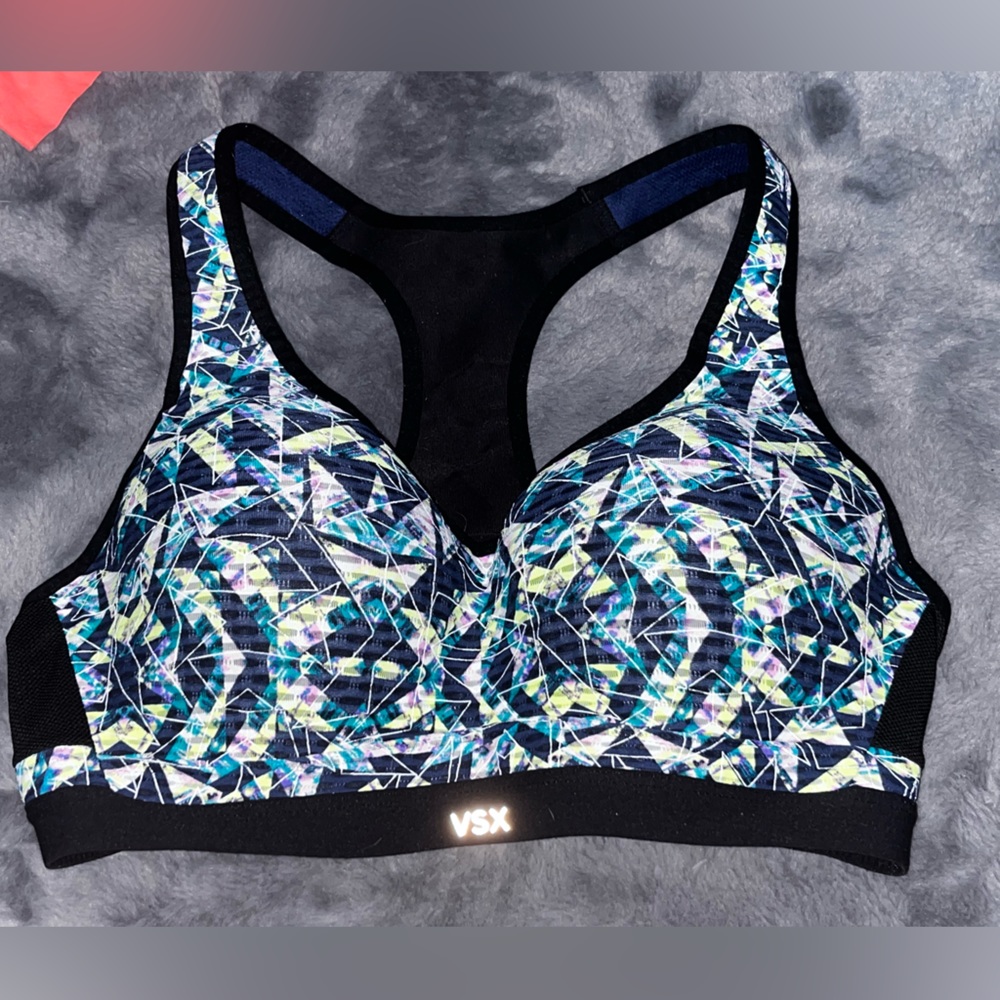 Victoria’s Secret active wear bra